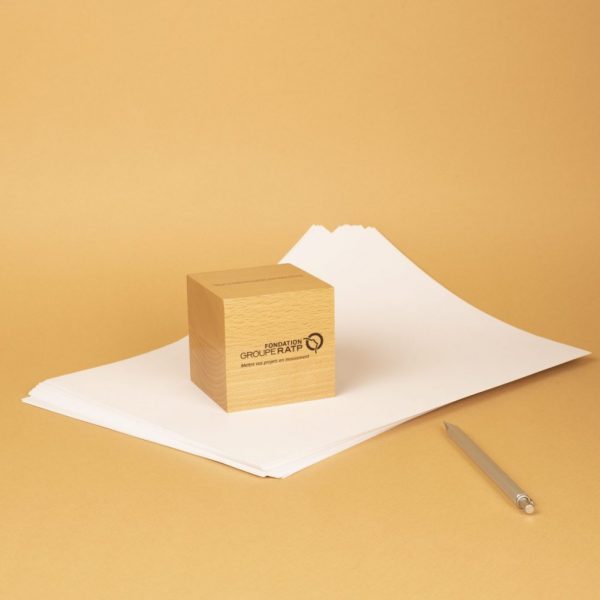 Presse Papier en bois massif personnalisable
