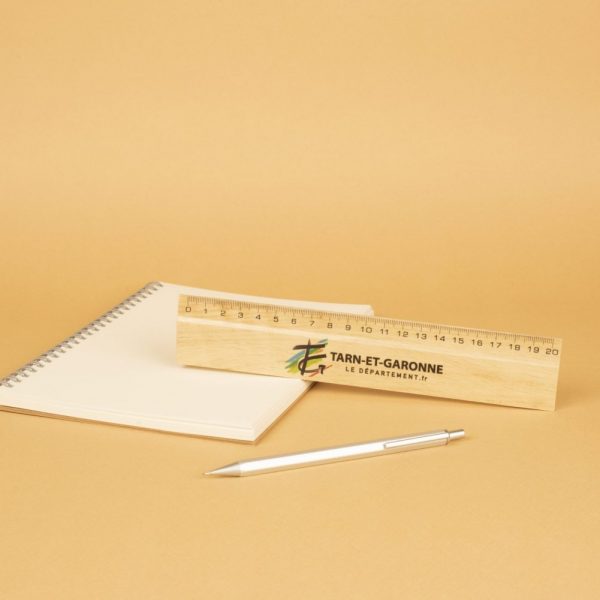 Règle en bois personnalisable