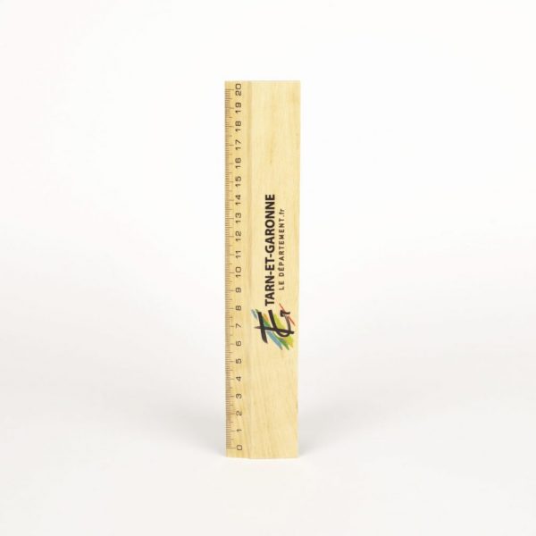 Règle en bois
